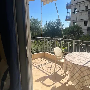 https://villa-olivia-grove.albaniahotels.org